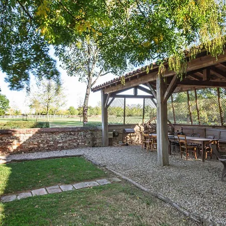 Le Poulailler De La Soursol Tatil Evi