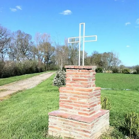 Tatil Evi Le Poulailler De La Soursol Rivières
